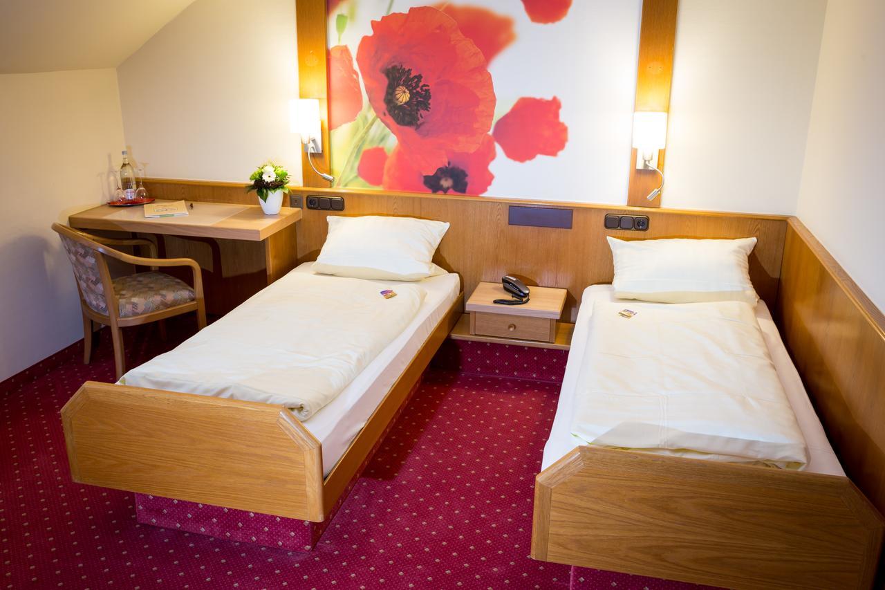 Gasthof-Hotel Harth ฟุลดา ภายนอก รูปภาพ