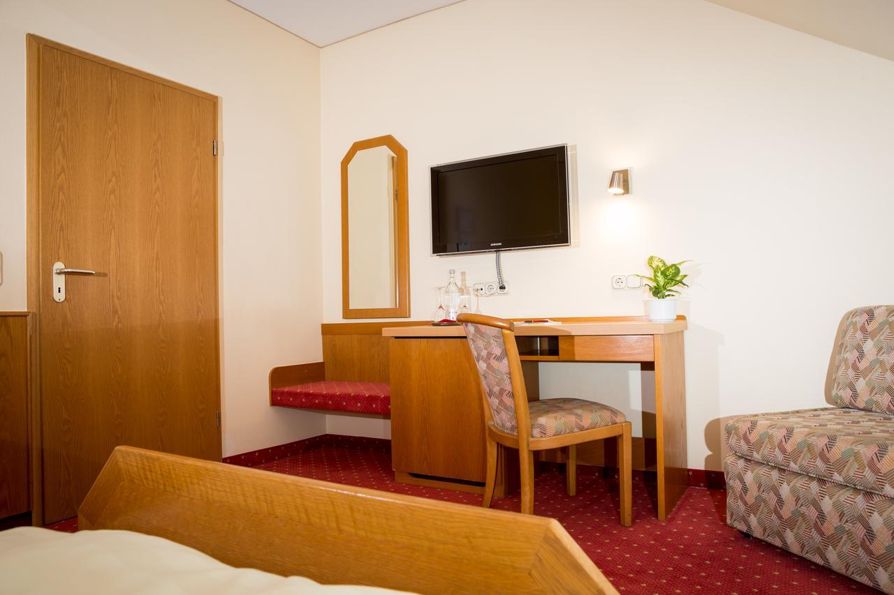 Gasthof-Hotel Harth ฟุลดา ภายนอก รูปภาพ